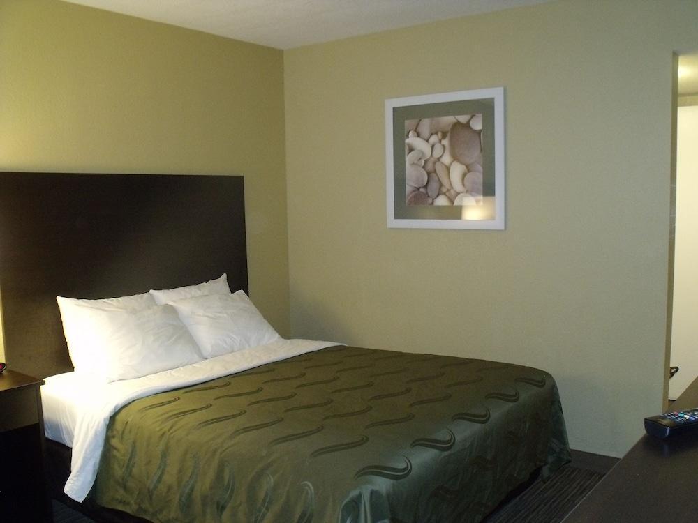 Clarion Pointe Winslow I-40 Экстерьер фото