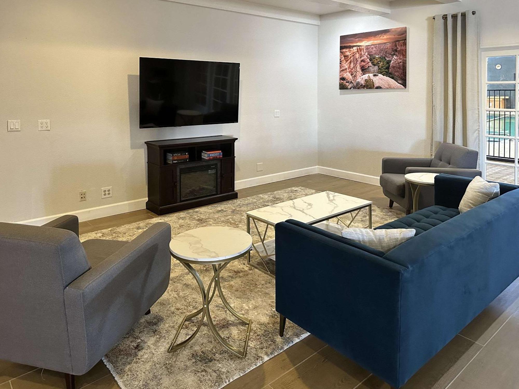 Clarion Pointe Winslow I-40 Экстерьер фото