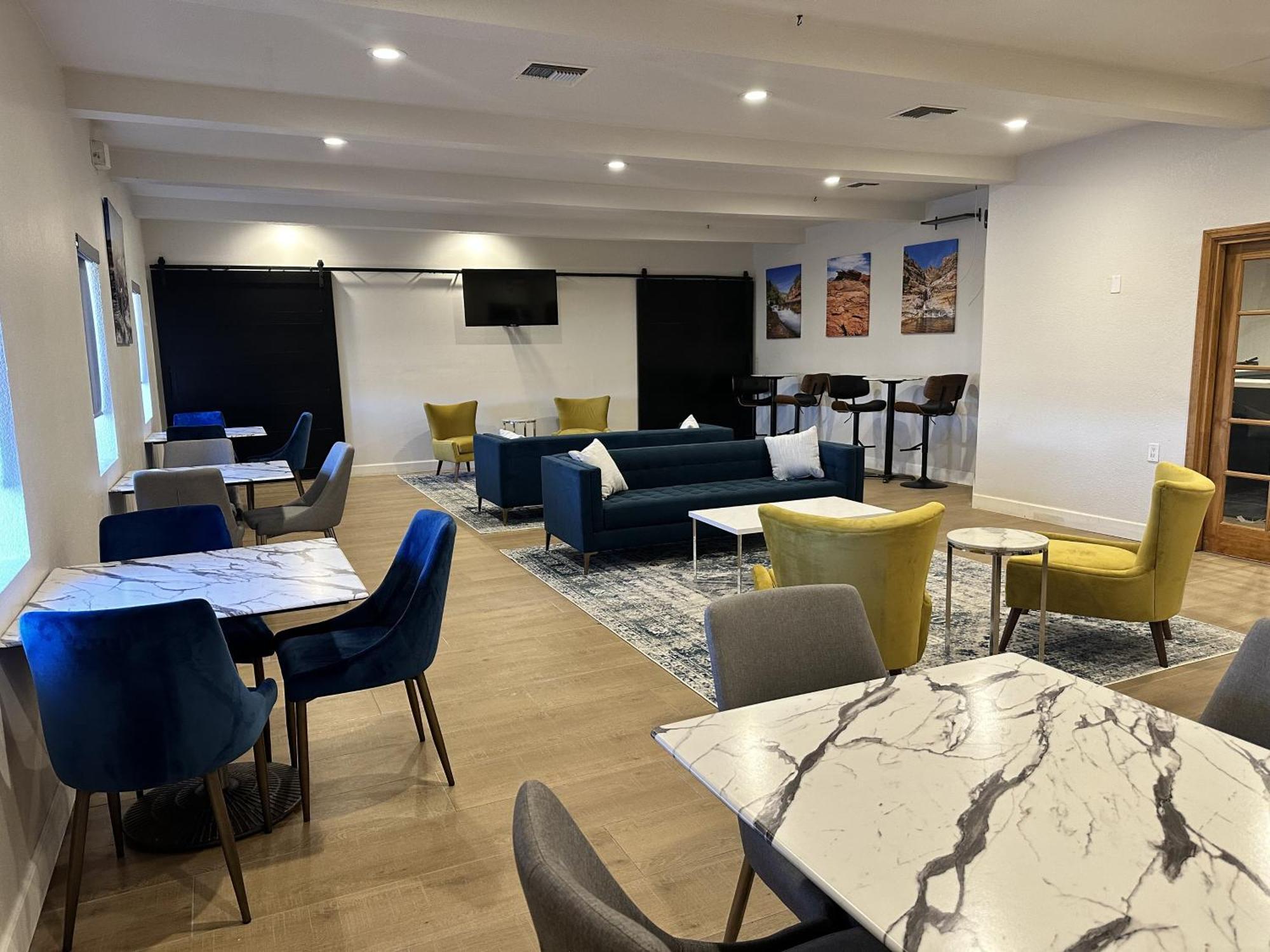 Clarion Pointe Winslow I-40 Экстерьер фото