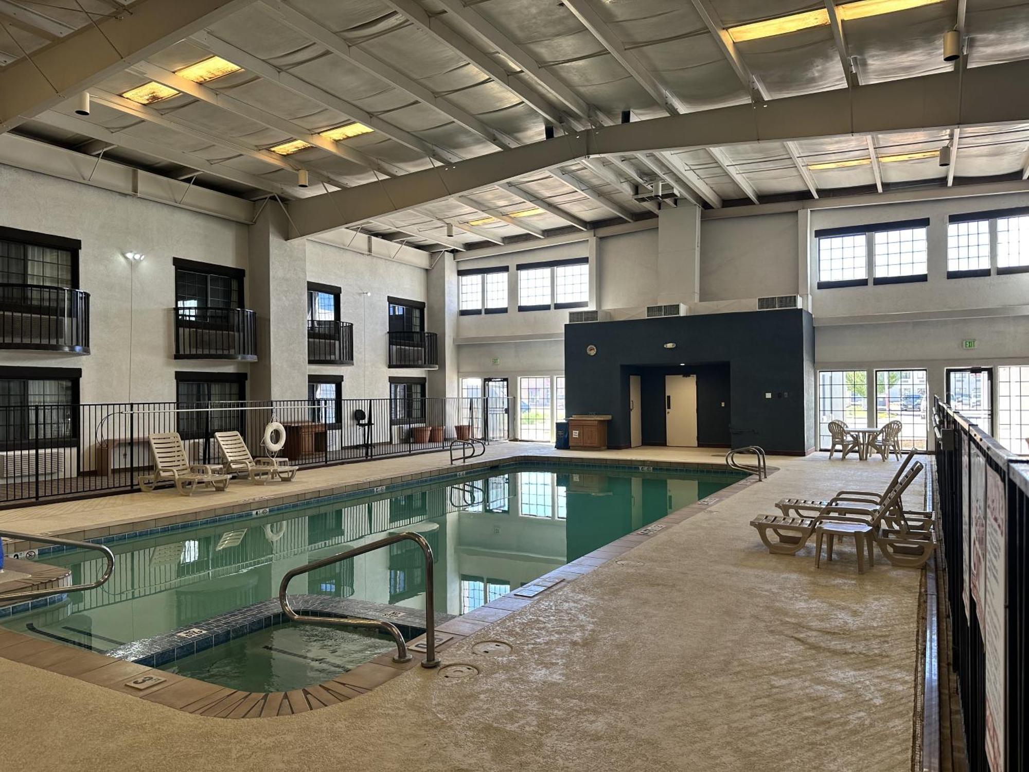 Clarion Pointe Winslow I-40 Экстерьер фото